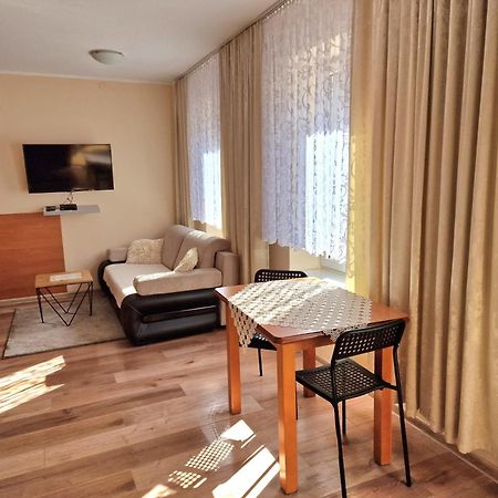 Aparthouse Apartamenty Centrum - In The City Center Near The Train Station Katoviçe Dış mekan fotoğraf