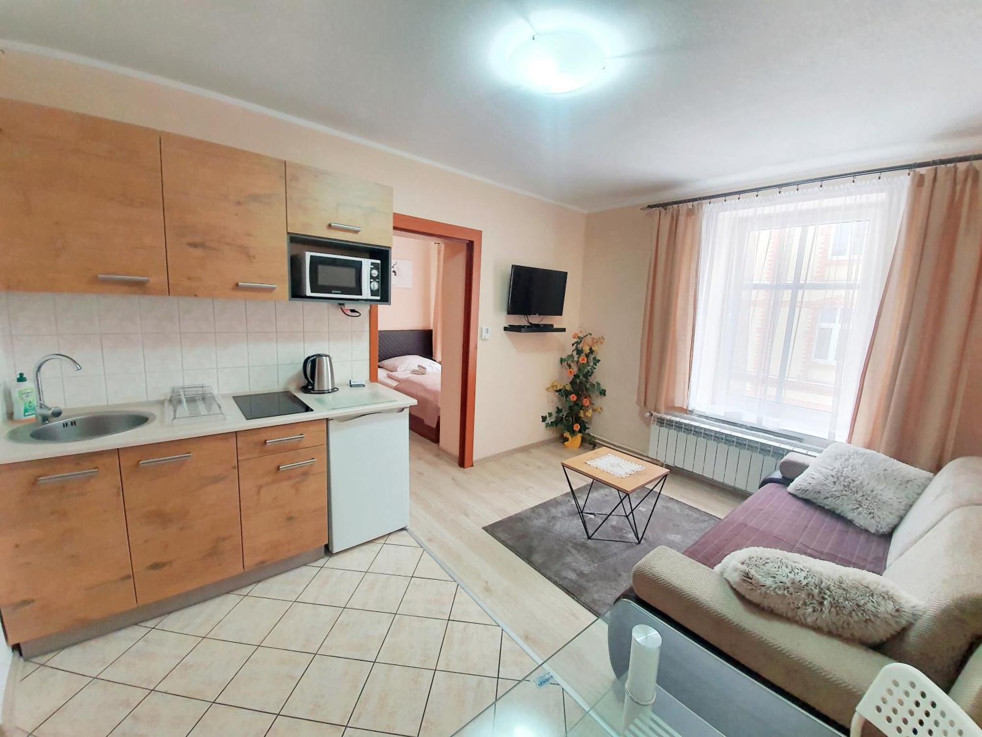 Aparthouse Apartamenty Centrum - In The City Center Near The Train Station Katoviçe Oda fotoğraf
