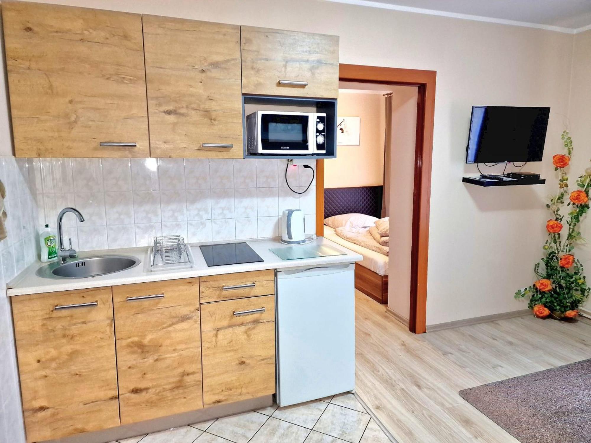 Aparthouse Apartamenty Centrum - In The City Center Near The Train Station Katoviçe Dış mekan fotoğraf