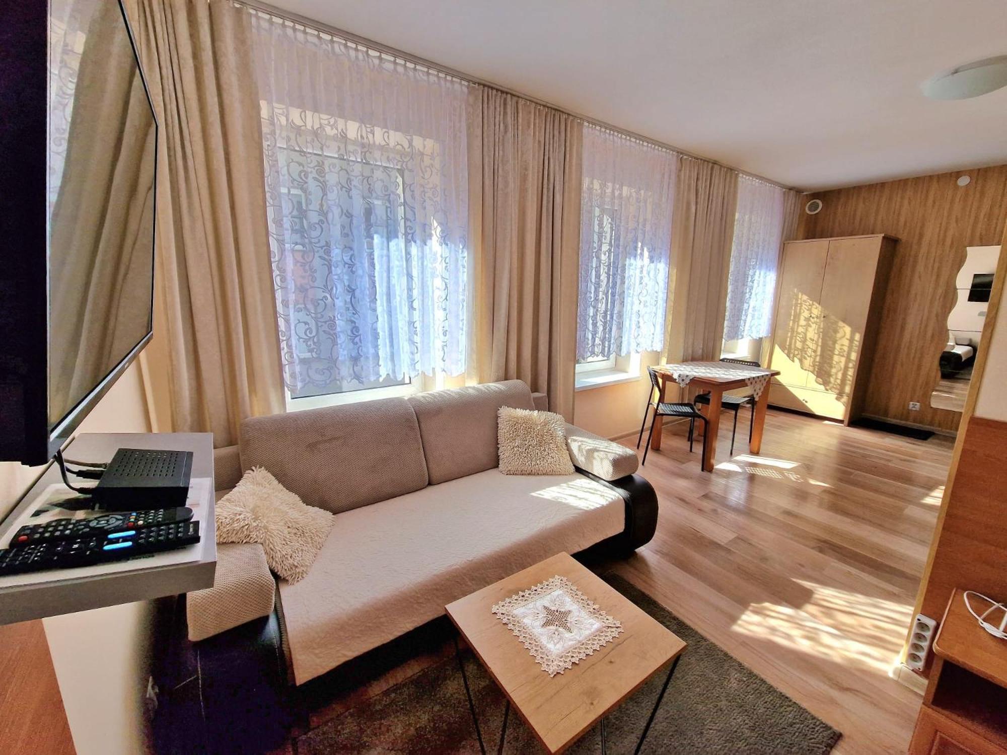 Aparthouse Apartamenty Centrum - In The City Center Near The Train Station Katoviçe Dış mekan fotoğraf
