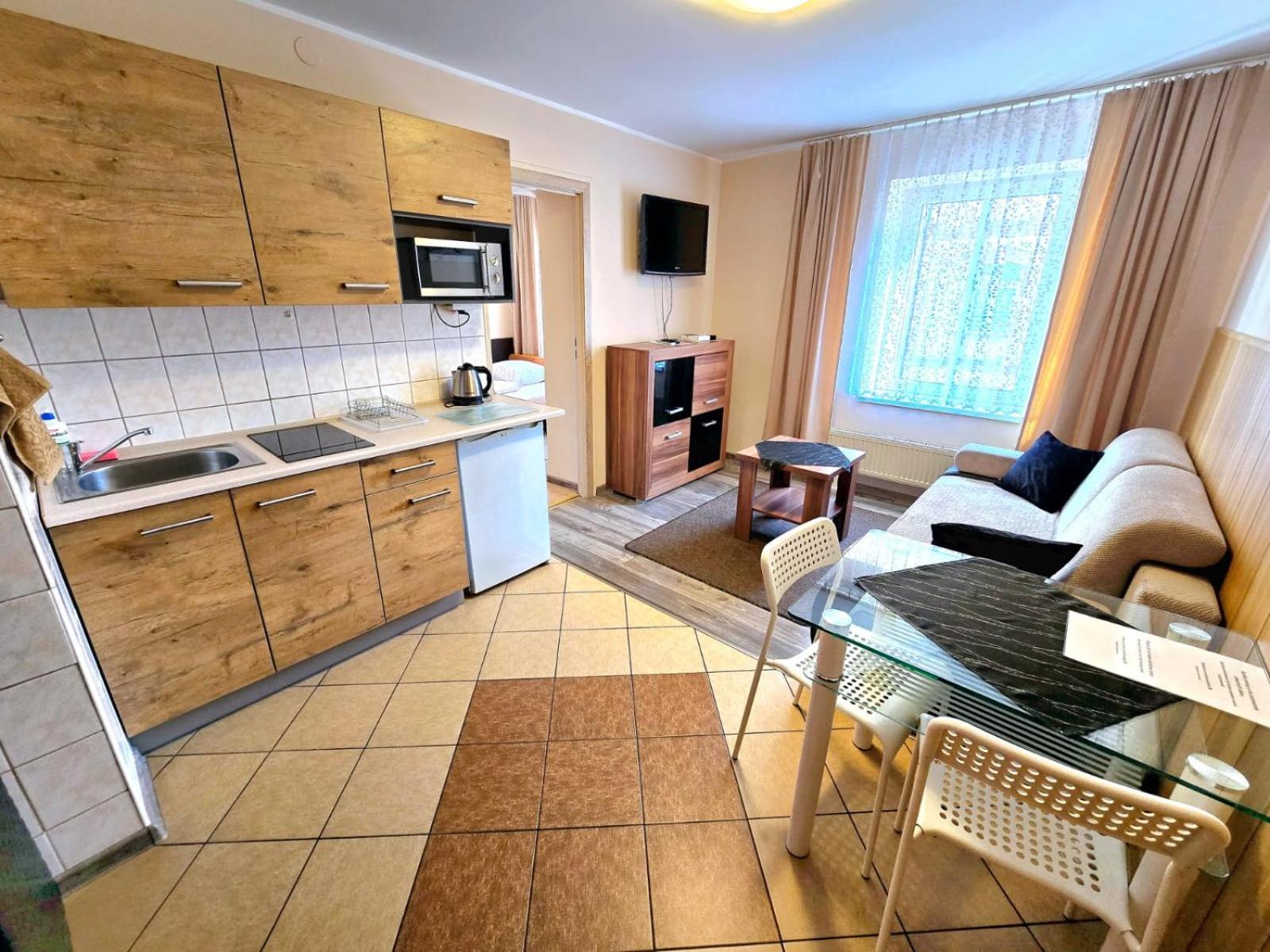 Aparthouse Apartamenty Centrum - In The City Center Near The Train Station Katoviçe Oda fotoğraf